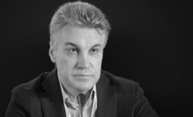 Мединский назвал профессионалом телеведущего Пиманова