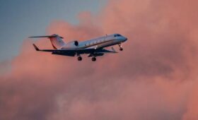 Шведский разведывательный самолет замечен у границы РФ и Финляндии