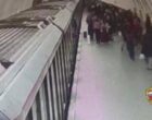 Мужчина получил 10 суток ареста за прыжок на крышу поезда в метро Москвы