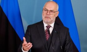 Президент Эстонии Карис заявил об ошибке Европы в отказе от переговоров с Россией
