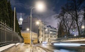 Снег и заморозки ожидаются в Московском регионе предстоящей ночью