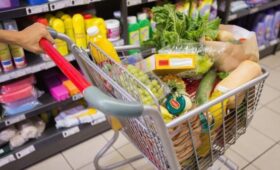 АКОРТ: рис, белокочанная капуста и картофель в марте подешевели на 29–30%