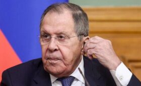 Лавров в шутку поправил переводчика на переговорах с главой МИД Египта