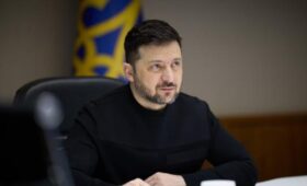 Зеленский заявил, что Украина будет придерживаться пасхального перемирия