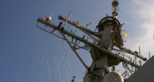 Press TV: два эсминца США едва избежали атаки в Ормузском проливе