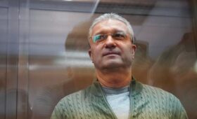 Приставы начали обращать в доход государства имущество экс-замглавы МО Иванова