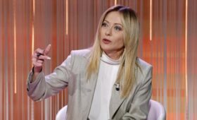 ANSA: Мелони отправилась с необъявленным визитом в страны Персидского залива