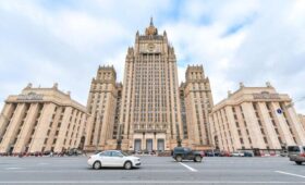 Литовскому дипломату выразили протест в МИД из-за ликвидации захоронения советских солдат