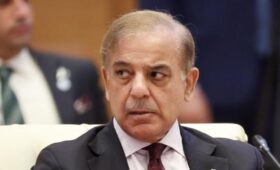 Премьер Пакистана Шариф поблагодарил Трампа за продление перемирия в Иране