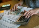 Минстрой подготовит законопроект об онлайн-списании долгов в ЖКХ
