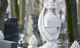 Столичные кладбища подготовили к посещениям в Пасху
