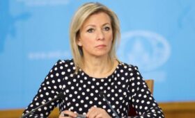 Захарова назвала очередной пиар-акцией слова Зеленского о пасхальном перемирии