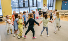 Аналог «Разговоров о важном» появится в российских детсадах с 1 сентября