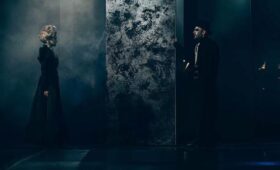 Спектакль «Бой с тенью» отметили в Театре Моссовета после сообщений об отравлении актеров