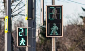 Внешний вид «светофора для поцелуев» привели в порядок в центре Москвы