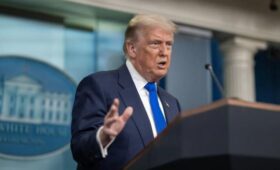 Трамп заявил, что США могут полностью уничтожить Иран за ночь