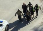 Неизвестный открыл стрельбу по людям в Киеве