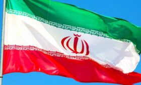 Верховный лидер Ирана заявил о победе республики в войне