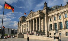 Власти Германии не пригласили представителей РФ на памятные мероприятия к 9 мая