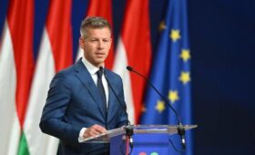 Мадьяр призвал Зеленского прекратить шантаж и возобновить работу «Дружбы»
