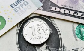 Внебиржевой курс доллара опустился до 77 рублей впервые с 2 марта