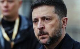 Зеленский заявил, что три страны вызвались тайно финансировать ВСУ