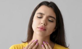 Врач Чернышова: онкология может стать причиной постоянного ощущения кома в горле