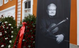 Церемония прощания с дирижером Стадлером прошла в Петербурге