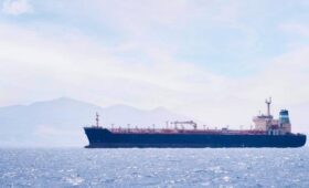 ВМС США перехватили танкер без странового обозначения в Индо-Тихоокеанском регионе