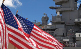 ВС США в Оманском заливе захватили грузовое судно, пытавшееся прорвать блокаду