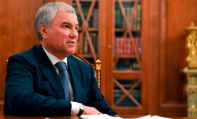 Володин заявил, что приглашение Зеленского в Армению нельзя назвать дружественным шагом