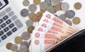 Экономист Зубец: идея об увеличении МРОТ до 60 тыс руб завышена