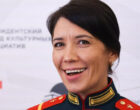 Первая женщина, ставшая Героем России на СВО, смотрела парад рядом с Путиным