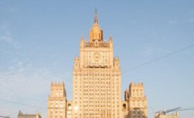 МИД РФ пообещал обратиться в суд ООН из-за ущемления прав русских в Прибалтике