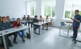 В Госдуме призвали не загонять детей насильно в колледжи и техникумы