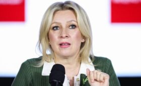 Захарова заявила о попытках Киева сорвать День Победы через зарубежных провокаторов