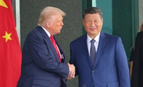 Трамп заявил, что обсудит с Си Цзиньпином вопрос дальнейших продаж оружия Тайваню