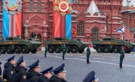 Депутат ГД Колесник: Зеленскому будет послан кратный ответ в случае провокаций на 9 Мая