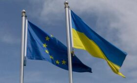 В ЕК заявили, что Евросоюз не будет эвакуировать дипломатов из Киева