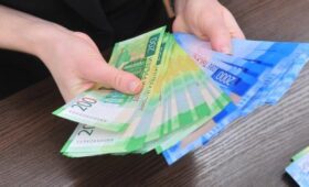 ЦБ объяснил рост спроса на наличные в марте и апреле