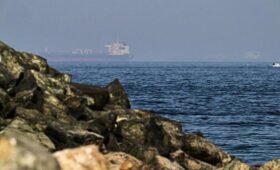 Fars: Иран и США ведут бои в районе Ормузского пролива