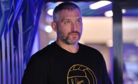 Александр Овечкин получил степень кандидата педагогических наук