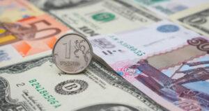 Bloomberg: рубль возглавил рейтинг лучших валют мира