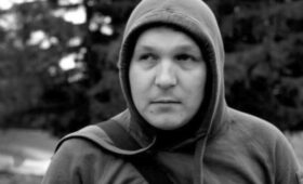 Актер из сериала «Счастливы вместе» Павел Чернявский погиб в зоне СВО