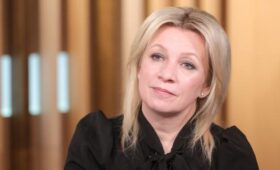 Захарова назвала истеричной реакцию Украины на инициативу России о перемирии