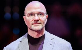Антон Сихарулидзе переизбран главой Федерации фигурного катания на коньках России