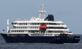 Посольство РФ в Нидерландах не получало обращений от россиянина с MV Hondius