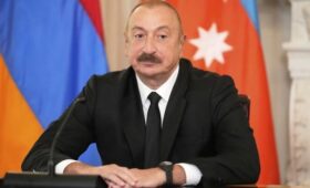 Алиев выступит на саммите Европейского политического сообщества в Армении