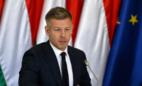 Мадьяр пообещал раскрыть цену, по которой Венгрия закупала газ у РФ