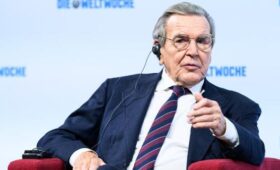 BZ: лидерам ЕС следует назначить Шредера посредником в переговорах по Украине